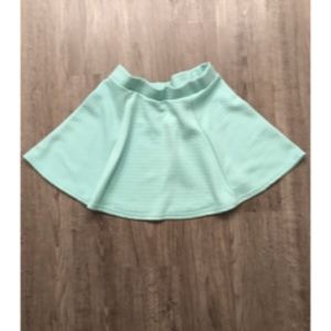 DIVIDED H&M MINT SKIRT